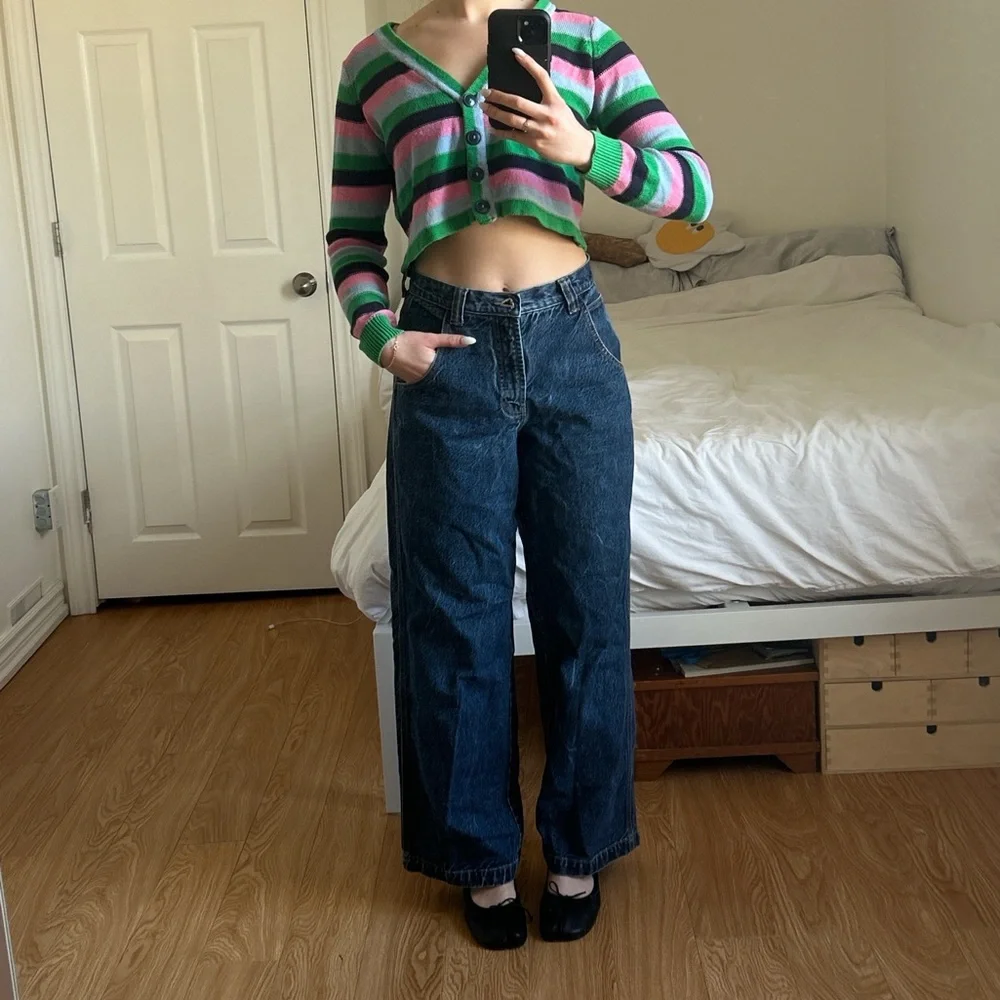 Blue Jean - Picture 3 of 7